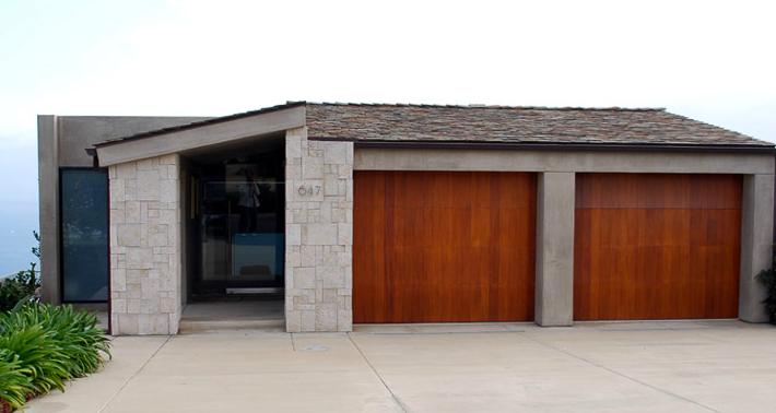 Singer Wood & Glass Custom